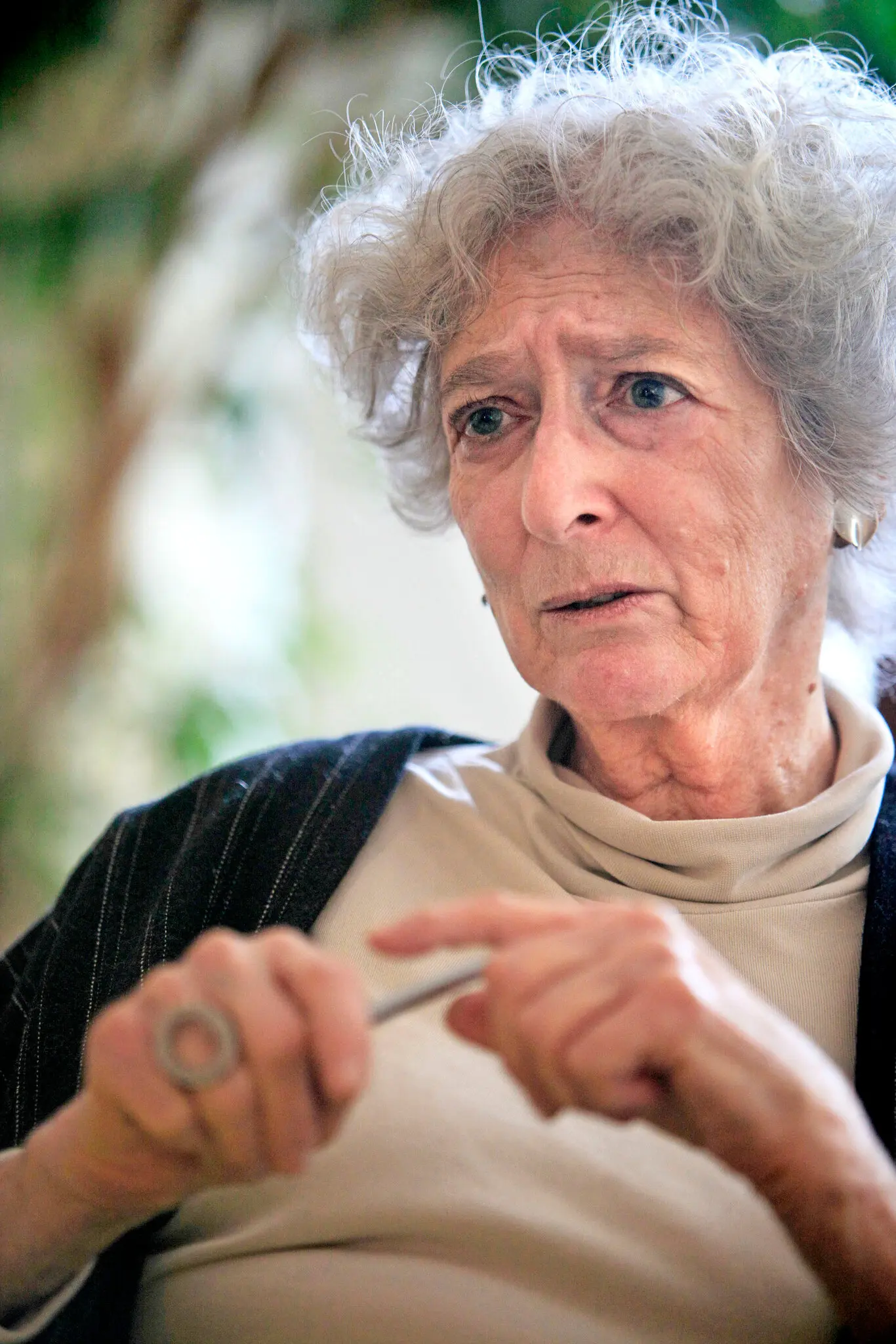 A Sra. Lore Segal, “em sua mistura de história, memória e invenção, e na honestidade implacável que sempre caracterizou seu trabalho, nos mostra a nós mesmos e se revela”, escreveu um crítico.Crédito...Mary Altaffer/Associated Press