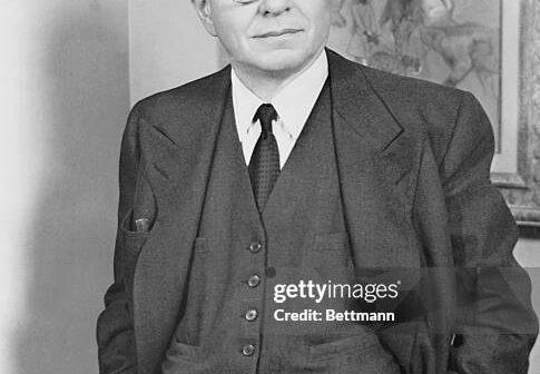 Andre Meyer, sócio sênior da Lazard Frares & Company e diretor da RCA.