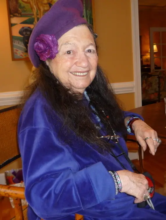 Dra. Bart em 2012. “O que eu estudo — violência contra as mulheres — é algo que as pessoas, incluindo mulheres, não gostam de falar”, ela disse uma vez. Crédito...Dorothy Teer