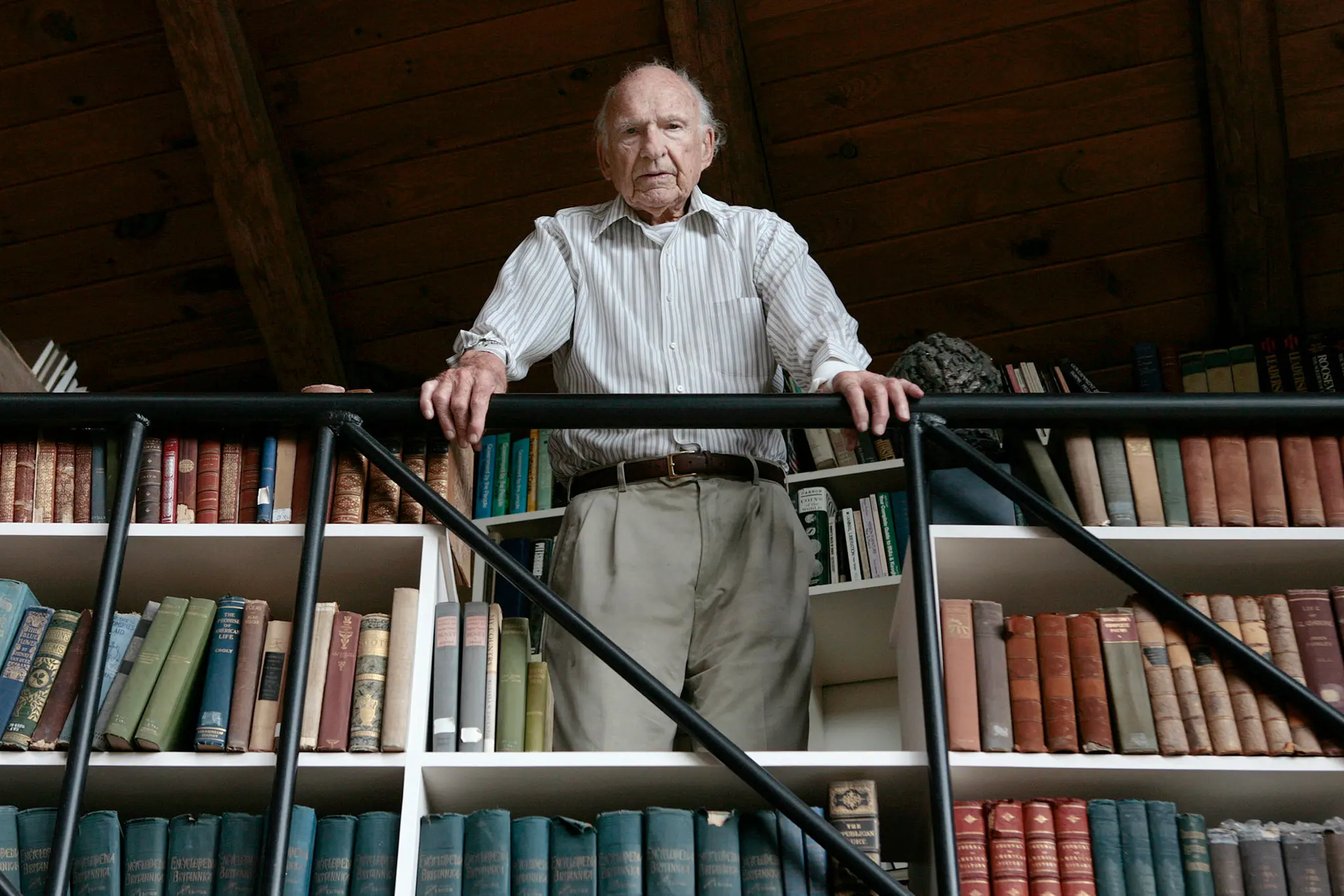 O historiador James MacGregor Burns em sua casa em Williamstown, Massachusetts, em 2007.Crédito...Nathaniel Brooks/Associated Press