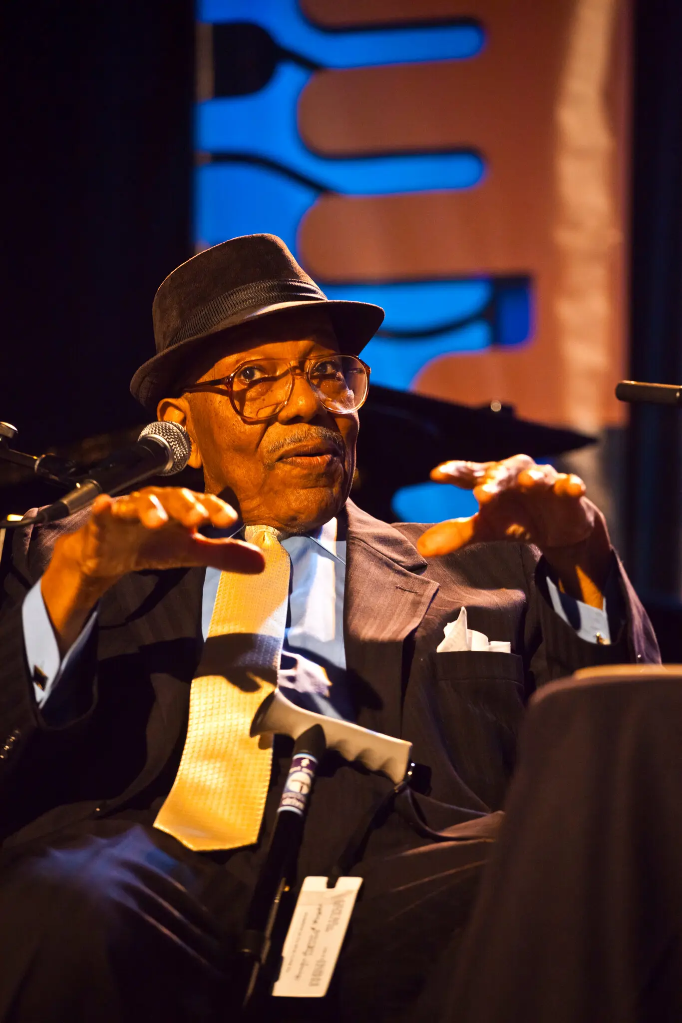 O Sr. Gene Wright falando em um painel de discussão no Monterey Jazz Festival em 2013. Ele continuou se apresentando e ensinando até alguns anos atrás. Crédito...Craig Lovell/Corbis, via Getty Images