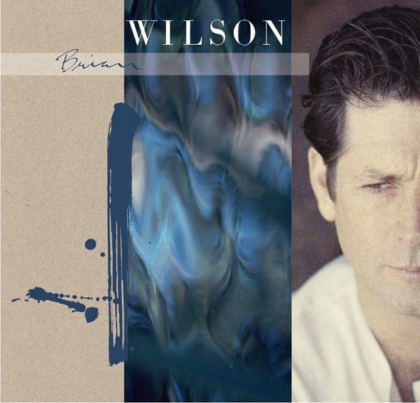 O Sr. Brian Wilson lançou seu primeiro álbum solo, intitulado simplesmente "Brian Wilson", em 1988. Em campanhas de divulgação na imprensa, ele parecia em forma, enérgico e focado. Mas havia preocupações nos bastidores.Crédito...Registros Sire e Reprise