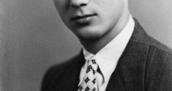 Sr. Harrison Ruffin Tyler em 1947, enquanto estudava química no College of William & Mary.Crédito...via Floresta de Sherwood