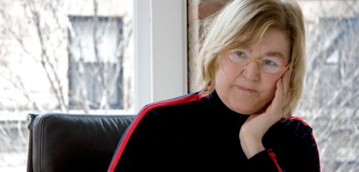 Diana Balmori em seu escritório em Manhattan. (Crédito da fotografia: Cortesia Margaret Morton)