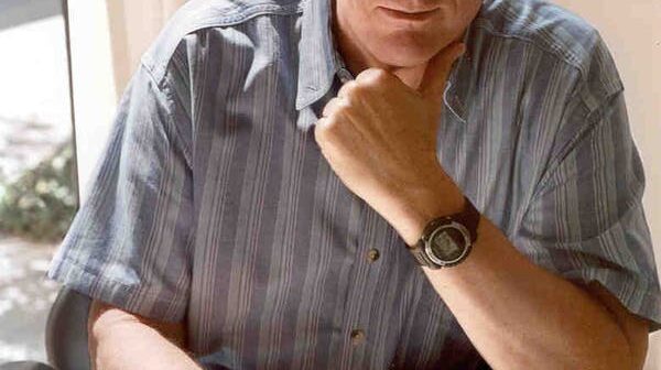 Dr. Ronald Graham em uma foto sem data. Ele lecionou na Universidade da Califórnia, em San Diego. Seu trabalho encontrou aplicações para tornar as redes de computadores e telefones mais eficientes. (Crédito da fotografia: Cortesia Che Graham/ TODOS OS DIREITOS RESERVADOS)