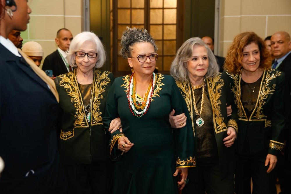 Ana Maria Gonçalves toma posse na ABL — Foto: Dani Paiva/Divulgação ABL