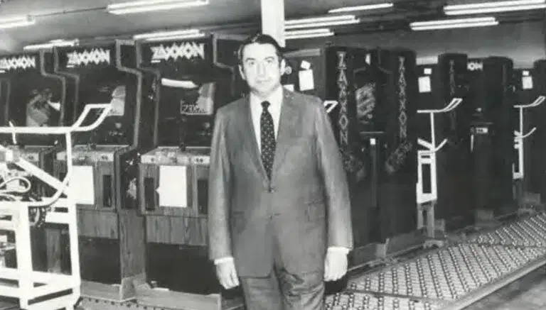 David Rosen, cofundador da Sega e um dos pioneiros dos fliperamas no Japão