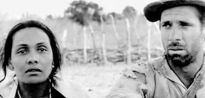 Cena do filme 'Vidas Secas' (1963), de Nelson Pereira dos Santos, adaptação do livro lançado em 1938 por Graciliano Ramos. Foto: Sino Filmes