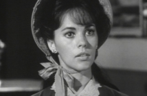 Lory Patrick, atriz. "Wagon Train: The Levy-McGowan Story" en 1962.