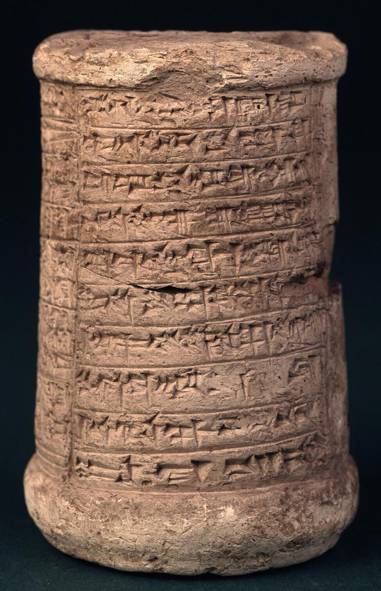 Museu Ennigaldi-Nanna, erguido em 530 AC (Antes de Cristo) por Ennigaldi, filha do último imperador Neo-Babilônio, Nabonidus
