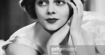 1 de março de 1933: atriz britânica Celia Johnson (1908-1982). Percebida como essencialmente inglesa, ela estrelou com Trevor Howard no drama romântico 'Brief Encounter'. (Foto de Sasha/Hulton Archive/Getty Images)