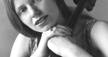 Violoncelista Jacqueline du Pré (Crédito da fotografia: Cortesia © Copyright All Rights Reserved/ © Focus | The Strad/ REPRODUÇÃO/ TODOS OS DIREITOS RESERVADOS)