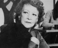 Helena Silveira, uma das primeiras pessoas a se dedicar à crítica de televisão no país