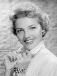 Doris Singleton atuou na série radiofônica My Favorite Husband, estrelada por Lucille Ball. 