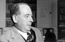 Clive Staples Lewis (1898 — 1963), foi o autor da famosa série de livros infanto-juvenis As Crônicas de Nárnia