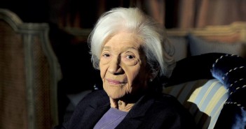 Ana María Matute em foto de 2010 - JOSEP LAGO / AFP