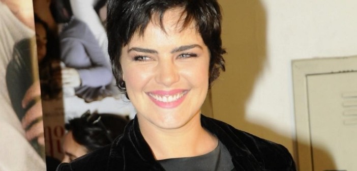 7.out.2010 - Ana Paula Arósio na pré-estreia do filme "Como Esquecer" em São Paulo (Foto: AgNews)