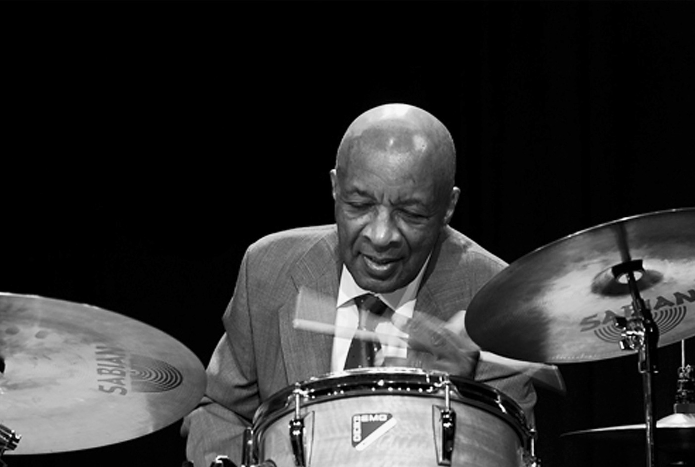 Ed Thigpen, conhecido por seu trabalho com o trio de Oscar Peterson