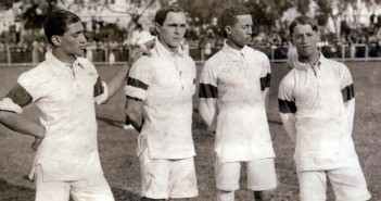 Seleção brasileira entrou em campo pela primeira vez na história em 1914 (DIVULGAÇÃO / CBF)