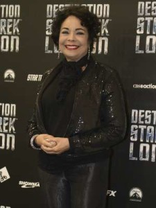 Arlene Martel, conhecida por interpretar a personagem T'Pring, noiva de Spock, em Star Trek. (Foto: Martin McNeil / Getty Images)