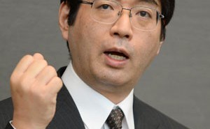 O cientista japonês Yoshiki Sasai em foto de abril de 2014 (Foto: Toru Yamanaka/AFP)