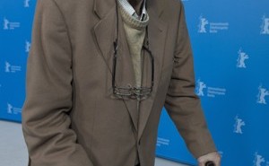 O cineasta George Sluizer divulga o filme 'Dark blood' no Festival de Berlim, em fevereiro de 2013 (Foto: AFP PHOTO/JOHN MACDOUGALL)