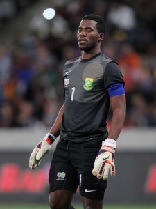 Senzo Meywa, em ação em 2014 pela seleção da África do Sul (Foto: Gallo Images / Getty Images)
