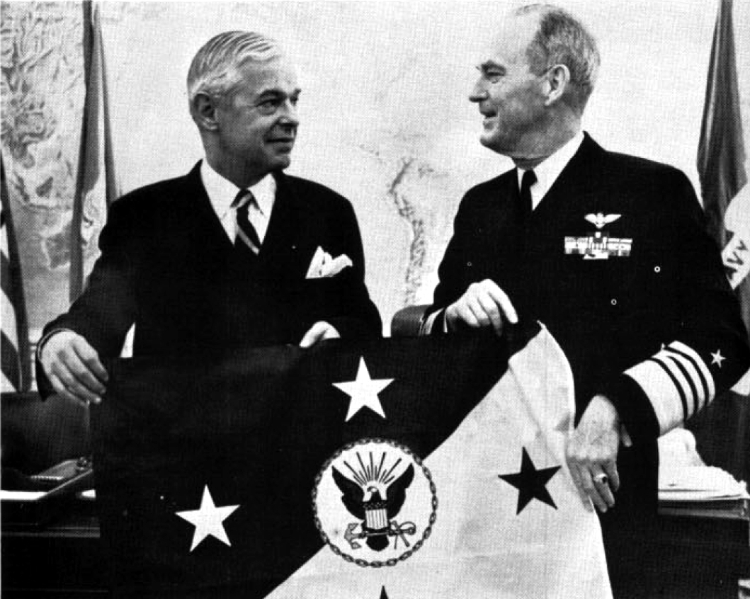 Paul Nitze, atuou na Guerra Fria como negociador de armamentos dos EUA