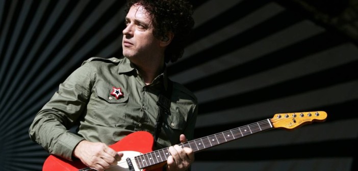 Gustavo Cerati, em 2006: ex-vocalista da banda argentina Soda Stereo - (Foto: JEFF CHRISTENSEN / AP)