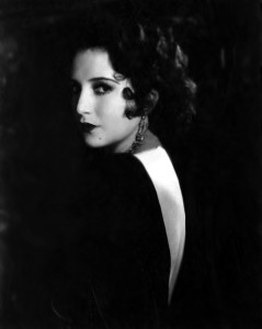 Bebe Daniels, destacou-se como atriz do cinema mudo e dos primeiros anos do cinema falado