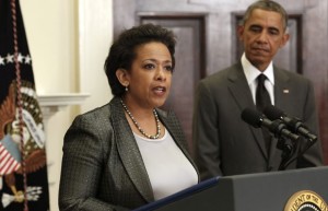 Barack Obama anuncia a indicação de Loretta Lynch para ocupar o cargo de procuradora-geral dos EUA. (Foto: Yuri Gripas/Reuters)