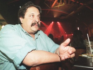 O diretor de televisão Roberto Talma durante entrevista em passagem pela TV Bandeirantes, em outubro de 1995. (Foto: J. F. Diorio / Estadão Conteúdo)