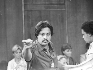 Roberto talma durante a gravação da novela 'Os gigantes', em 1980. (Foto: CEDOC / TVGLOBO)