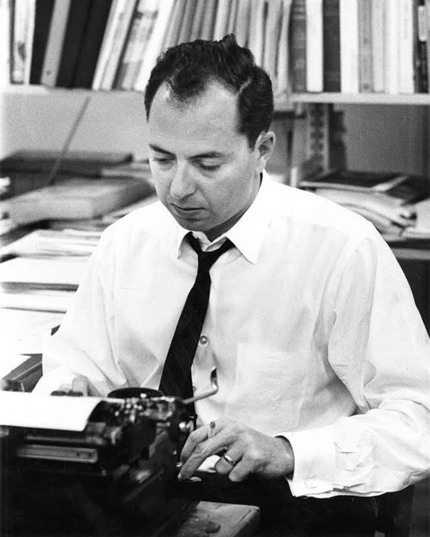 Tad Szulc, veterano repórter do jornal “The New York Times”, um dos