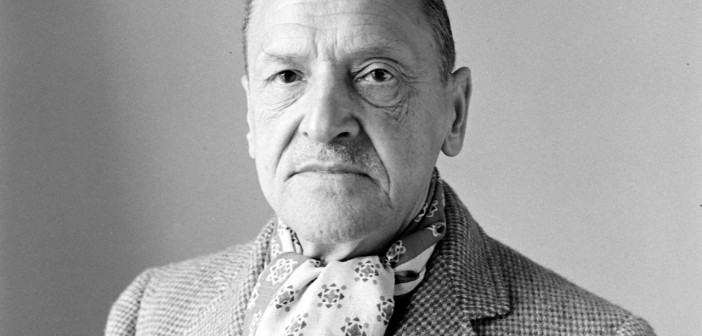 Somerset Maugham é o autor de Histórias dos Mares do Sul, Antes do Amanhecer e O Fio da Navalha.