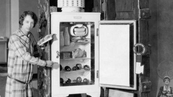 Florence Parpart – Geladeira elétrica (1914)