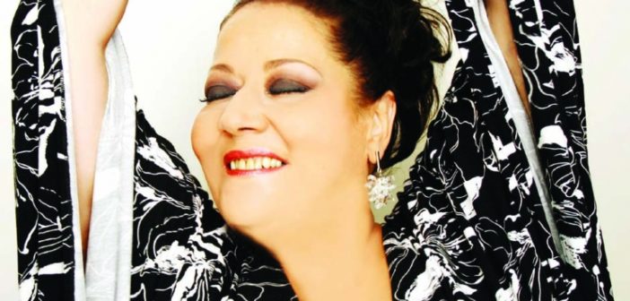 Célia Regina Cruz