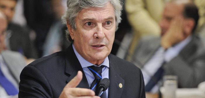 Fernando Color de Melo