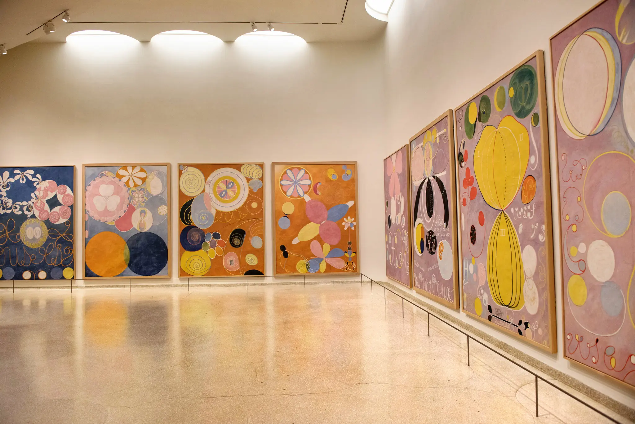 Hilma af Klint foi a estrela inesperada do calendário cultural do ano passado com uma exposição no Museu Guggenheim de Nova York que estabeleceu recordes de público. (Crédito: cortesia © Copyright George Etheredge para o New York Times)