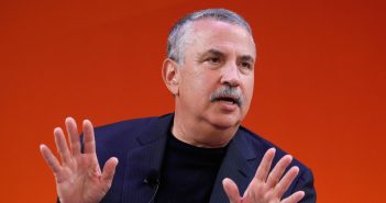 Thomas Loren Friedman