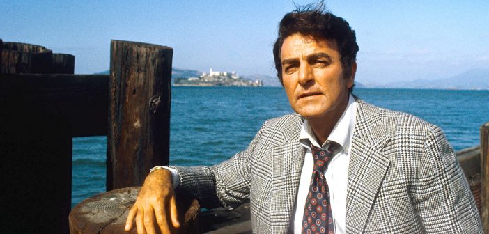 Mike Connors jogou Joe Mannix por oito temporadas na CBS.