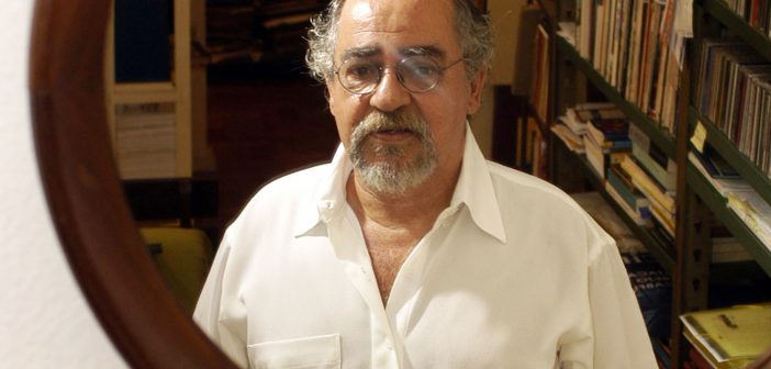 O escritor e antologista Flávio Moreira da Costa, em 2005