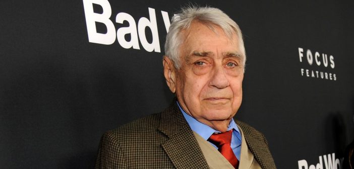 Philip Baker Hall, membro do elenco de "Bad Words", posa na estreia do filme em 5 de março de 2014, em Los Angeles. (Foto de Chris Pizzello/Invision/AP)