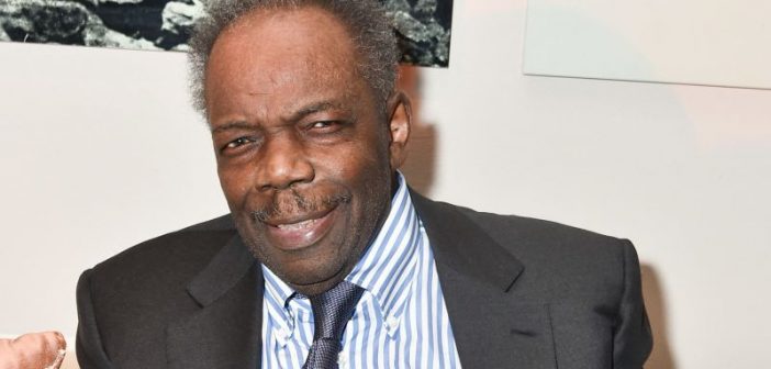 O pintor abstrato afro-americano Sam Gilliam. (Crédito da foto: Cortesia John Simon SAPO Brasil/ DIREITOS RESERVADOS)