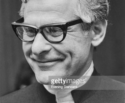 Ator e diretor americano Sam Wanamaker (1919 - 1993), Reino Unido, 19 de maio de 1972. (Foto de Evening Standard/Hulton Archive/Getty Images)