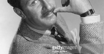 por volta de 1955: Retrato de estúdio headshot do ator americano Keenan Wynn (1916 - 1986) vestindo uma jaqueta e gravata. (Foto por Hulton Archive/Getty Images)