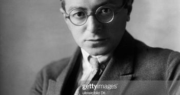 (Direitos restritos para clientes editoriais específicos na Alemanha. Direitos limitados para clientes editoriais específicos na Alemanha.) Courant, Richard Mathematician D- 1931 (Foto de ullstein bild/ullstein bild via Getty Images)