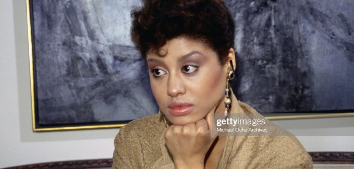 01 DE JANEIRO: Foto de Phyllis Hyman (Foto de Michael Ochs Archives/Getty Images)