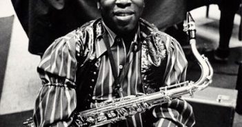King Curtis, líder de banda (Crédito da fotografia: Discogs / REPRODUÇÃO / DIREITOS RESERVADOS)