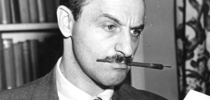 Marc Blitzstein, ex-prodígio do piano e adaptador e tradutor da “Threepenny Opera”. (Crédito da fotografia: European American Music / REPRODUÇÃO / DIREITOS RESERVADOS)